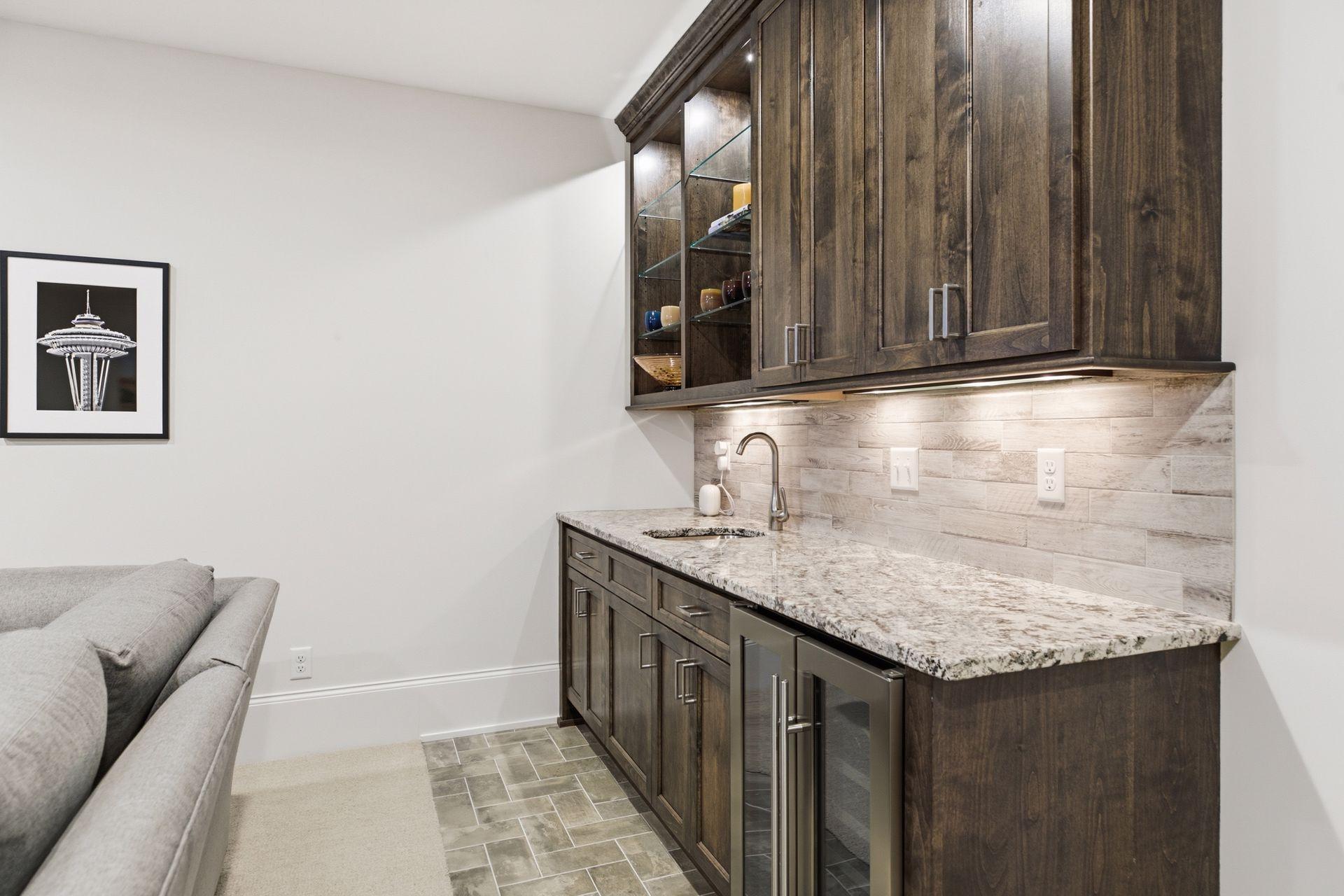 1774 Girard Avenue S