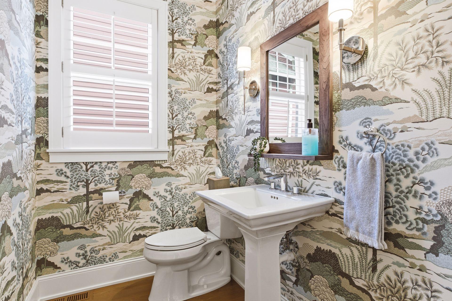 1774 Girard Avenue S