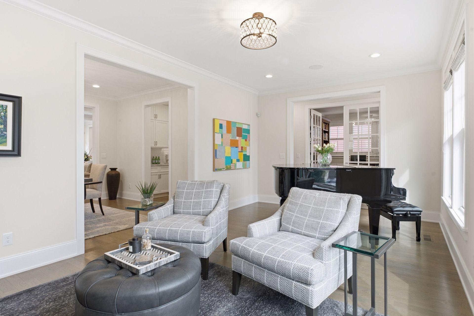 1774 Girard Avenue S