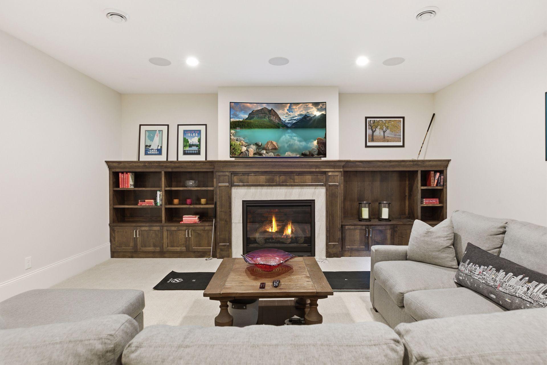 1774 Girard Avenue S