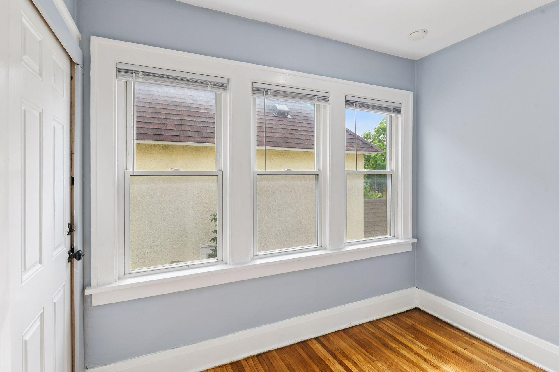 2630 Dupont Avenue N