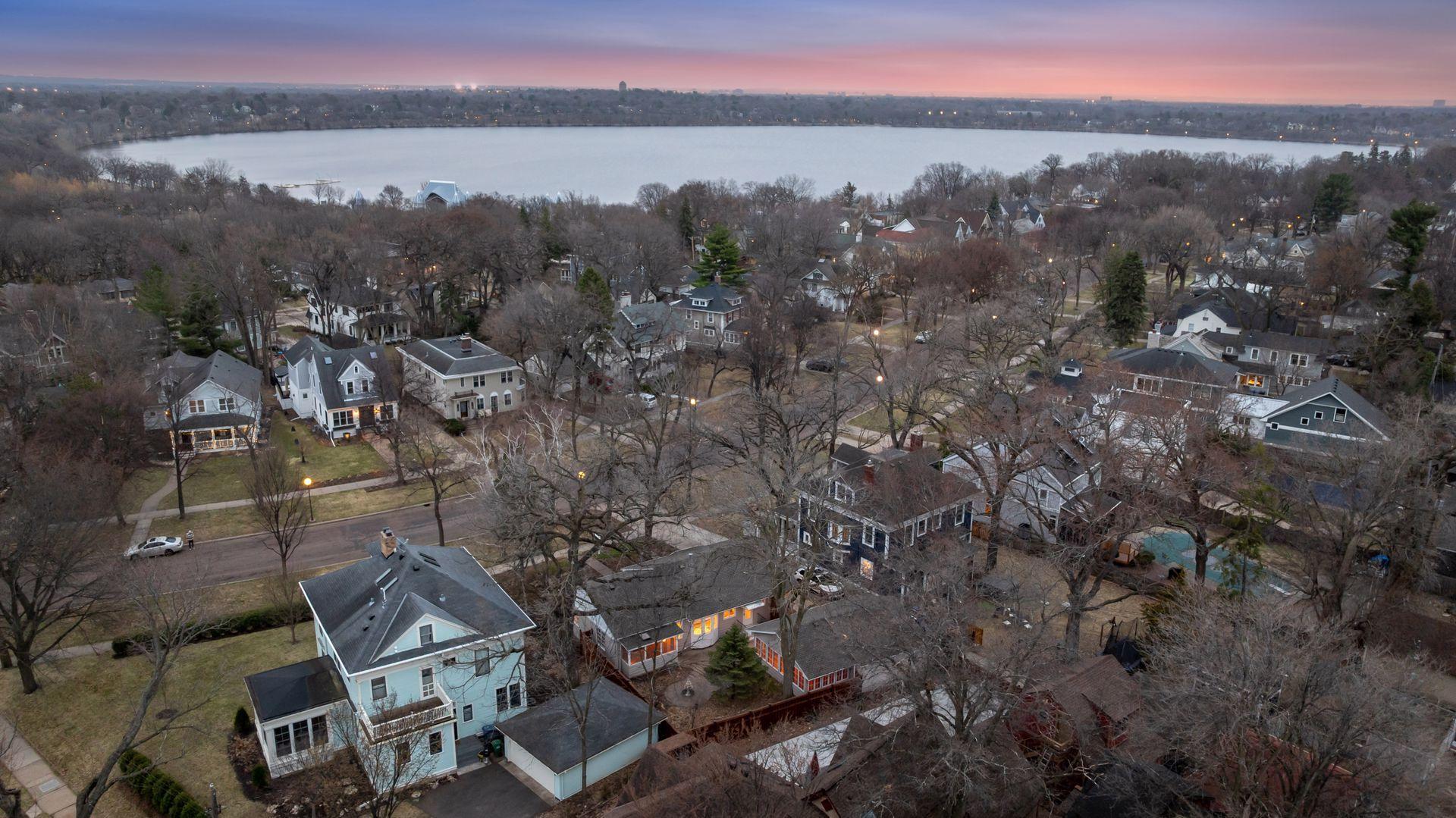 4012 Linden Hills Boulevard