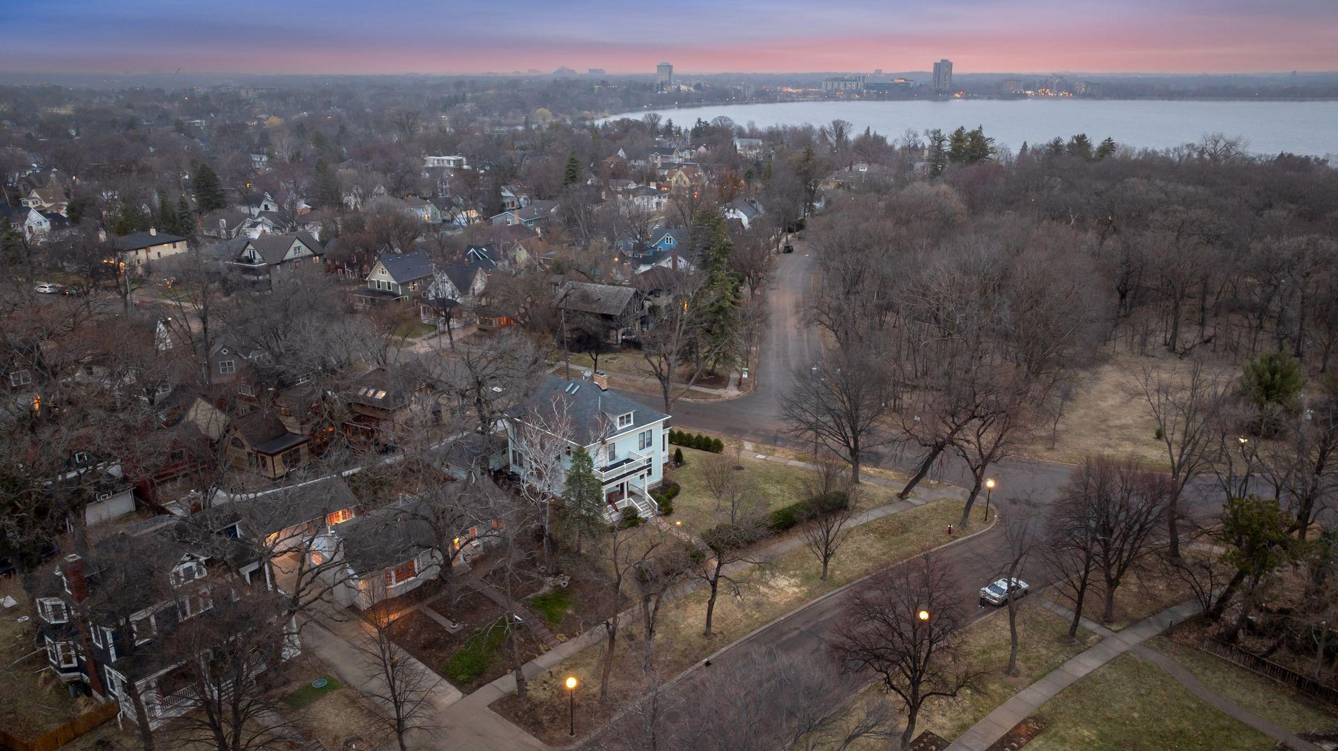 4012 Linden Hills Boulevard