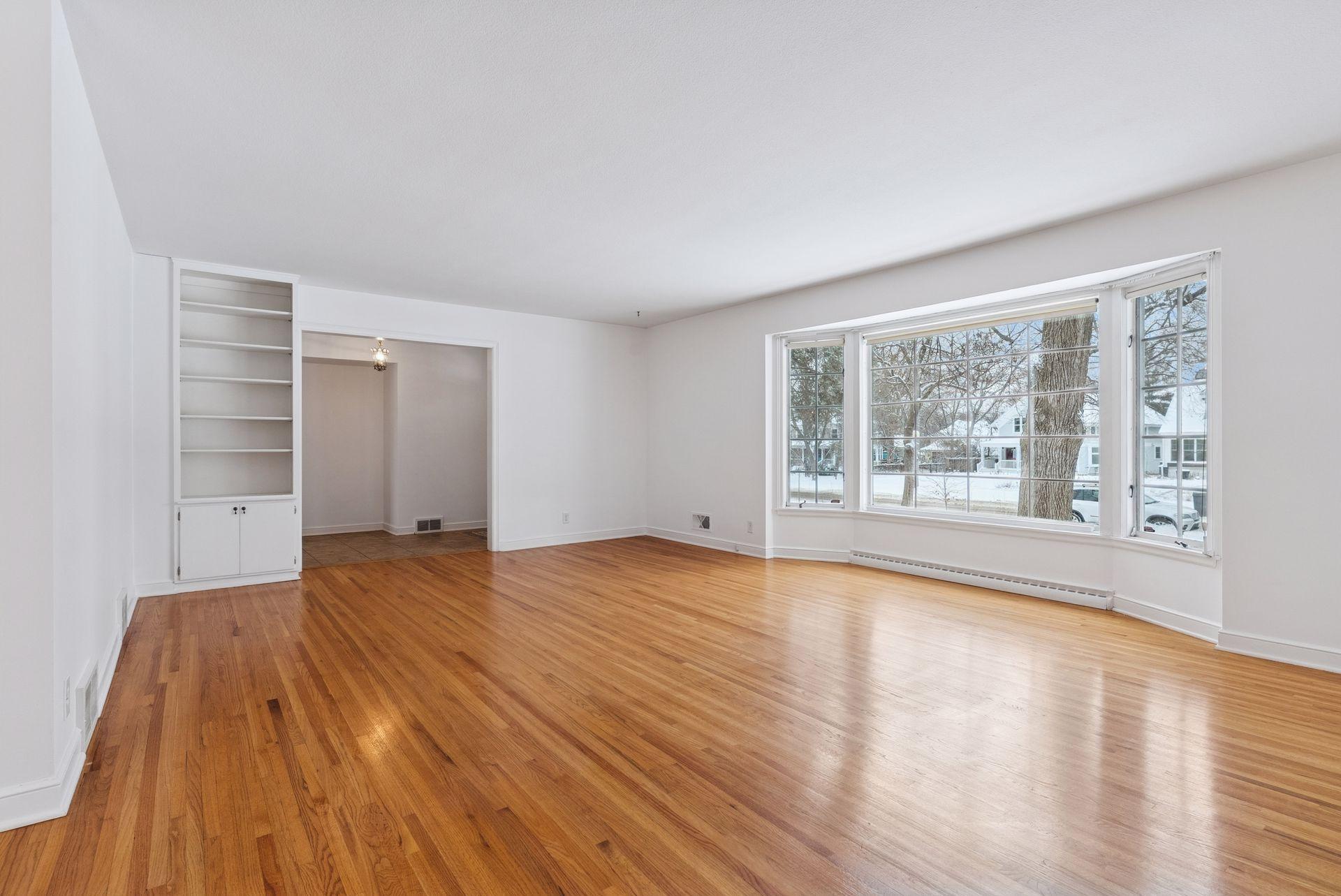 4012 Linden Hills Boulevard