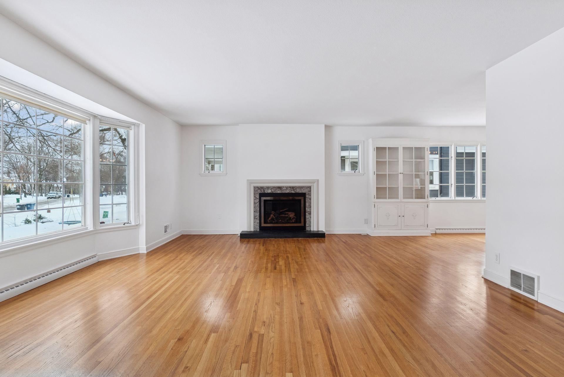 4012 Linden Hills Boulevard