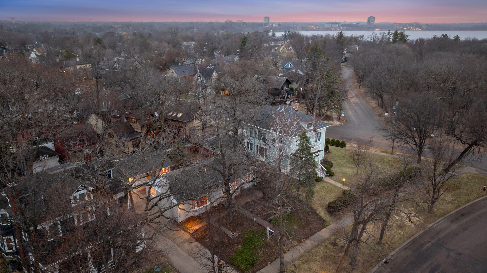 4012 Linden Hills Boulevard