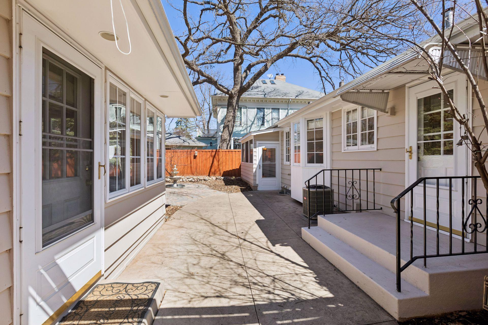 4012 Linden Hills Boulevard