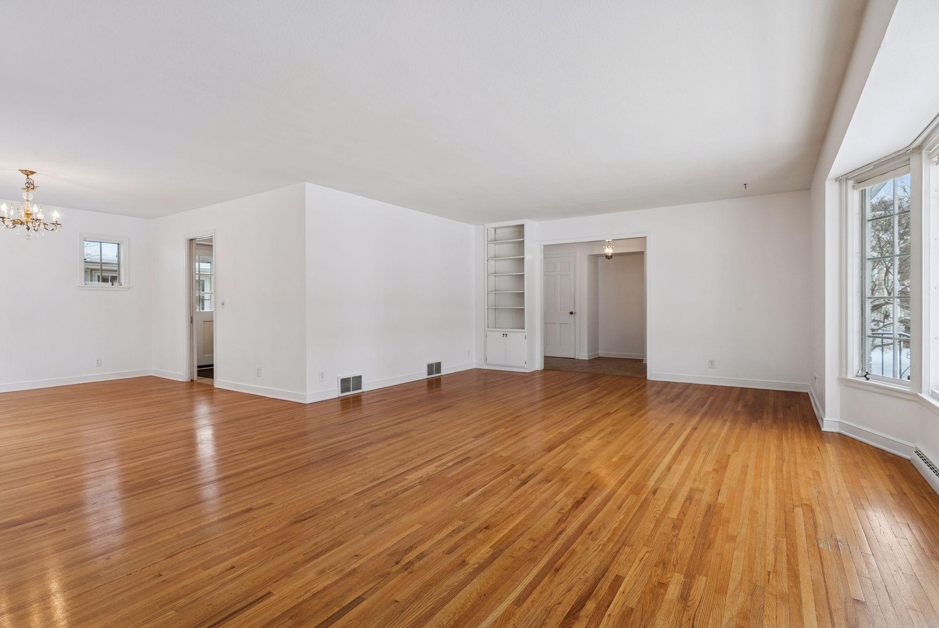 4012 Linden Hills Boulevard