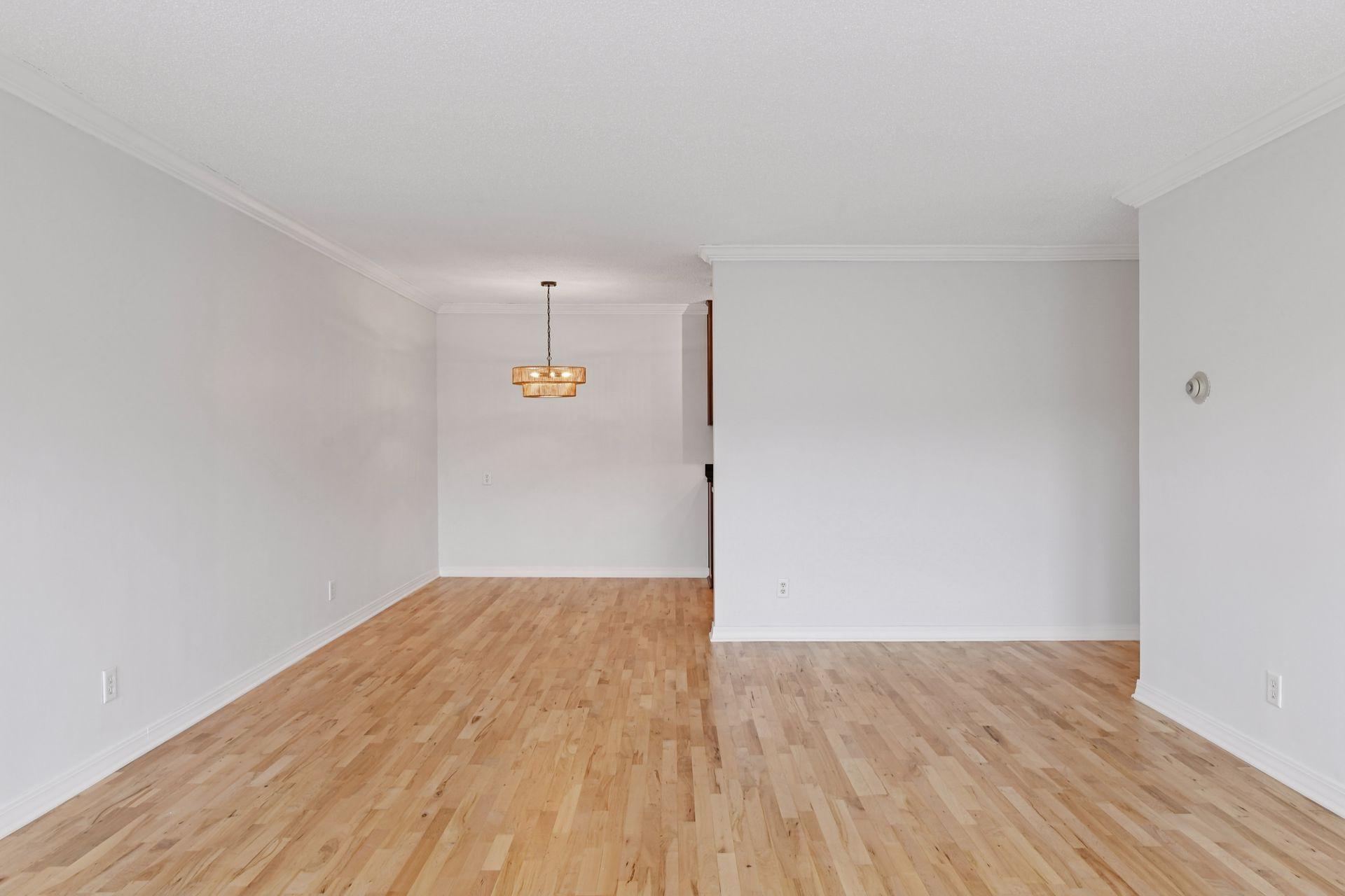 821 Douglas Avenue Unit: 304