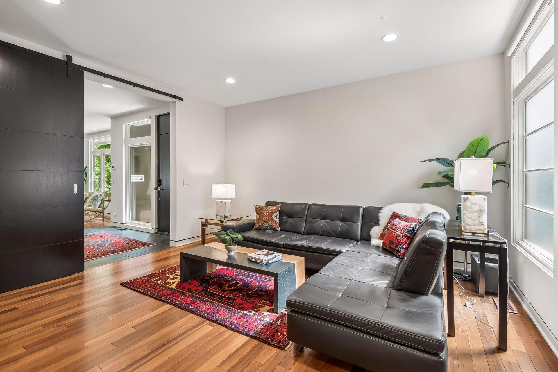 2100 W Lake Of The Isles Parkway