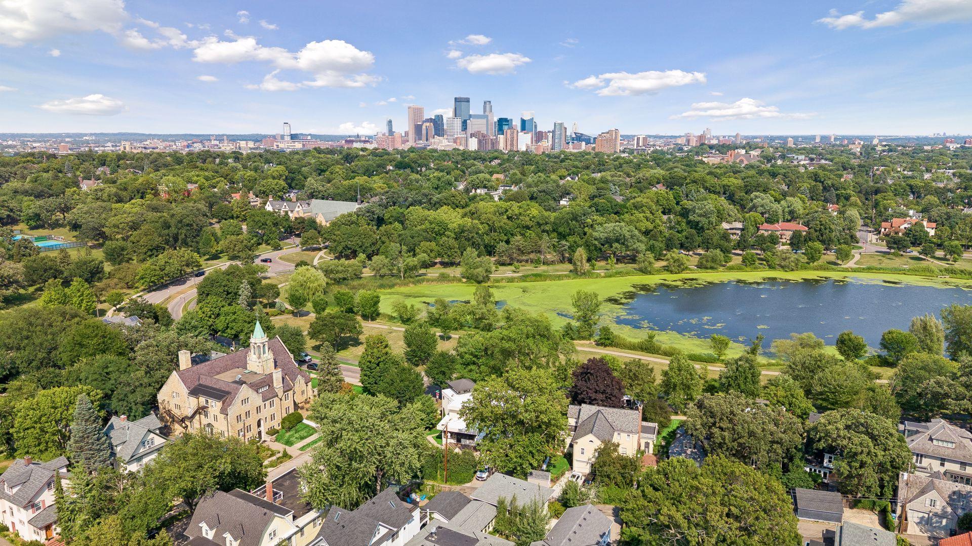 2100 W Lake Of The Isles Parkway
