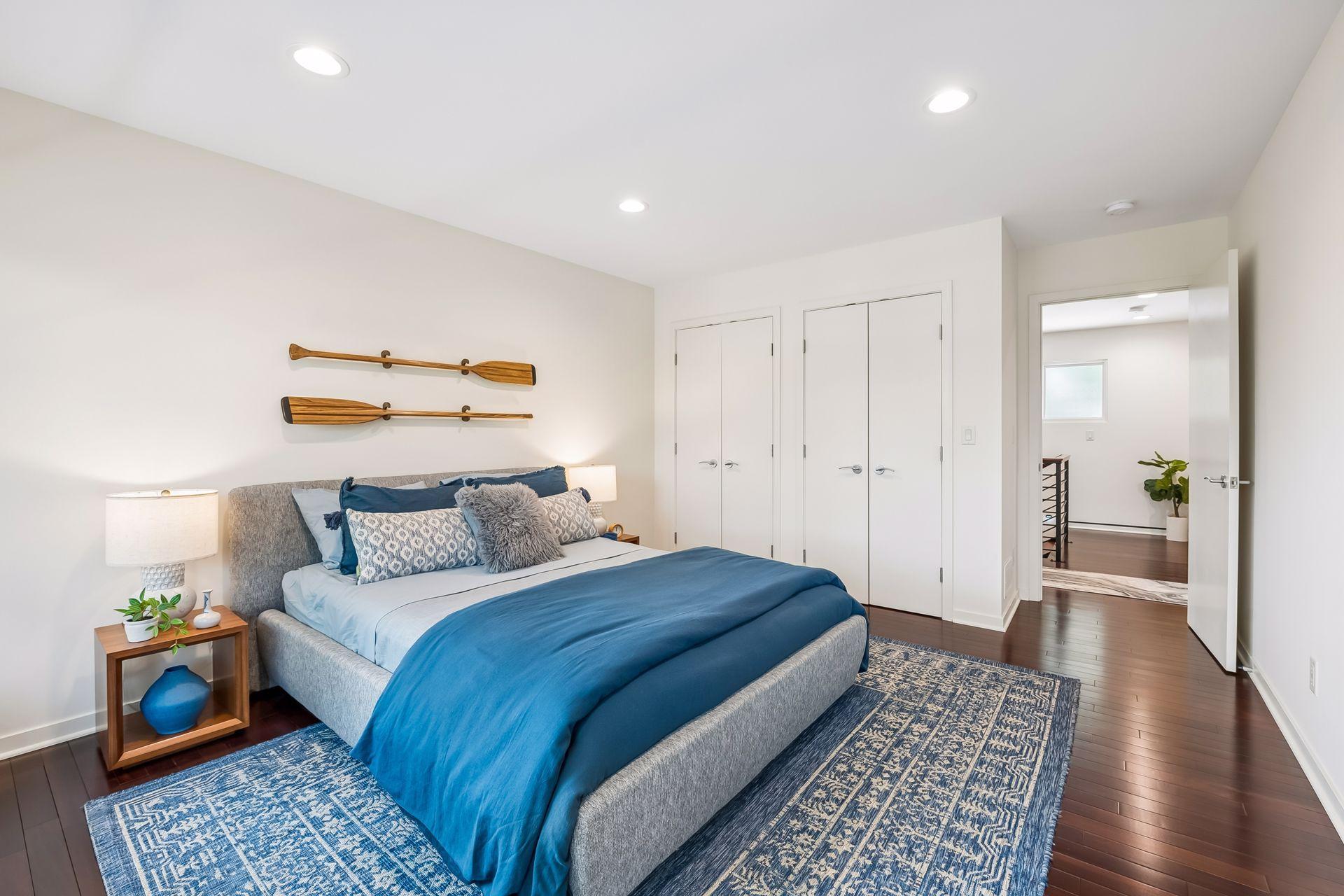 2100 W Lake Of The Isles Parkway