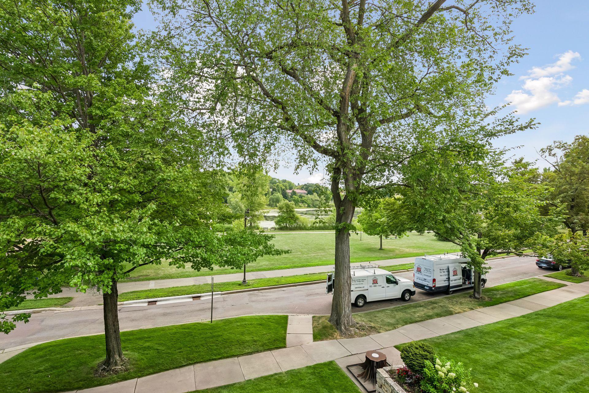 2100 W Lake Of The Isles Parkway