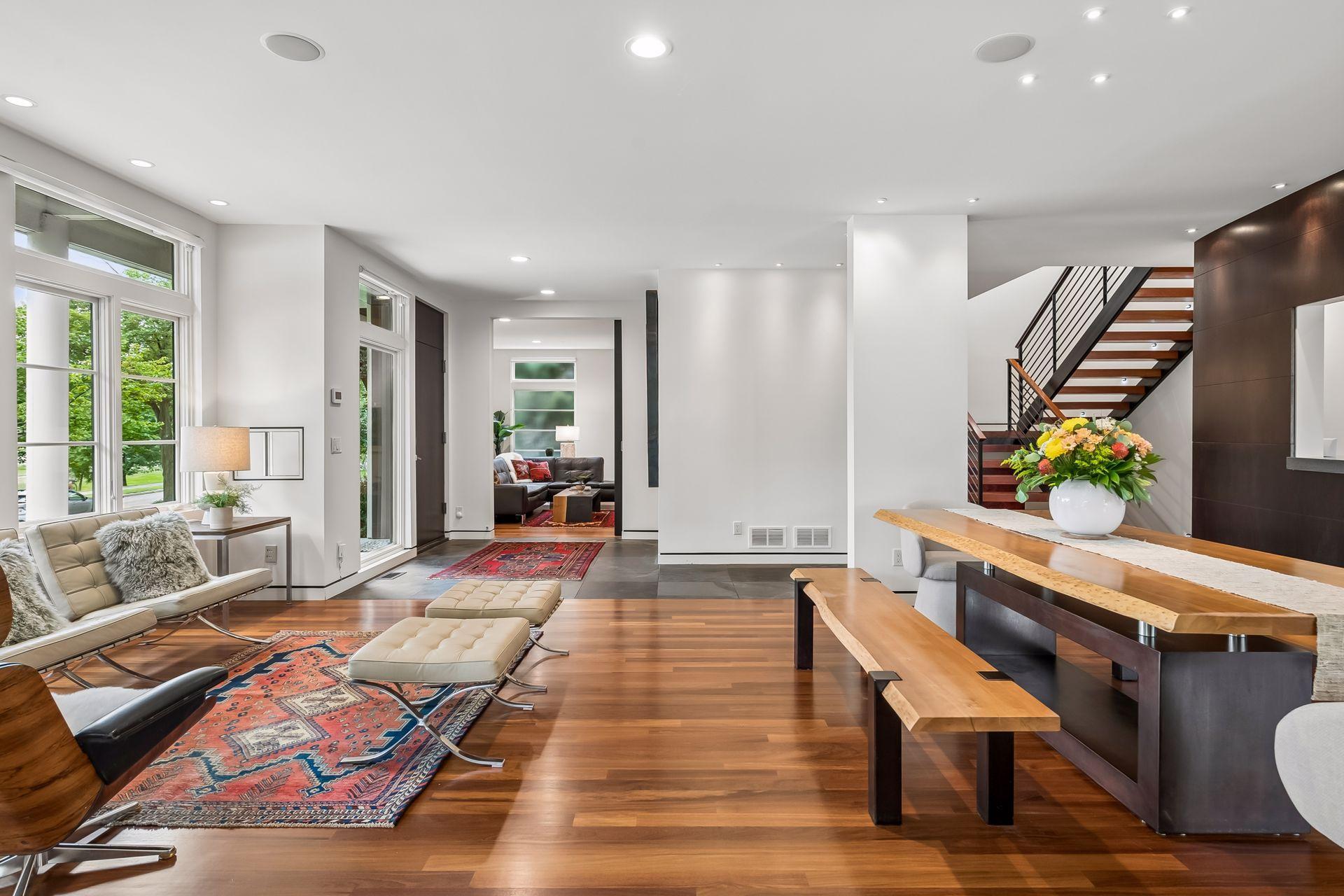 2100 W Lake Of The Isles Parkway