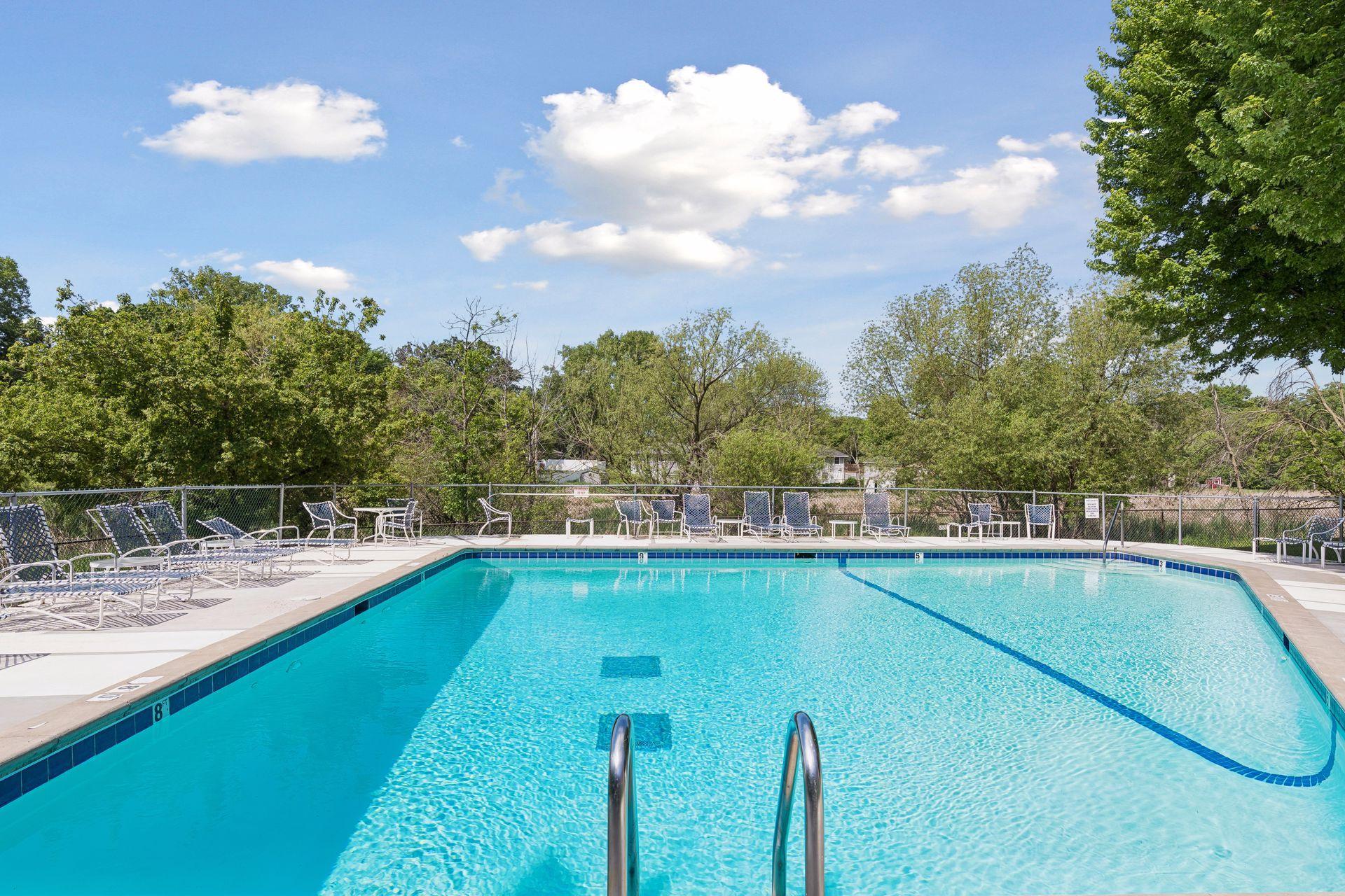 4710 58th Avenue N Unit: 201