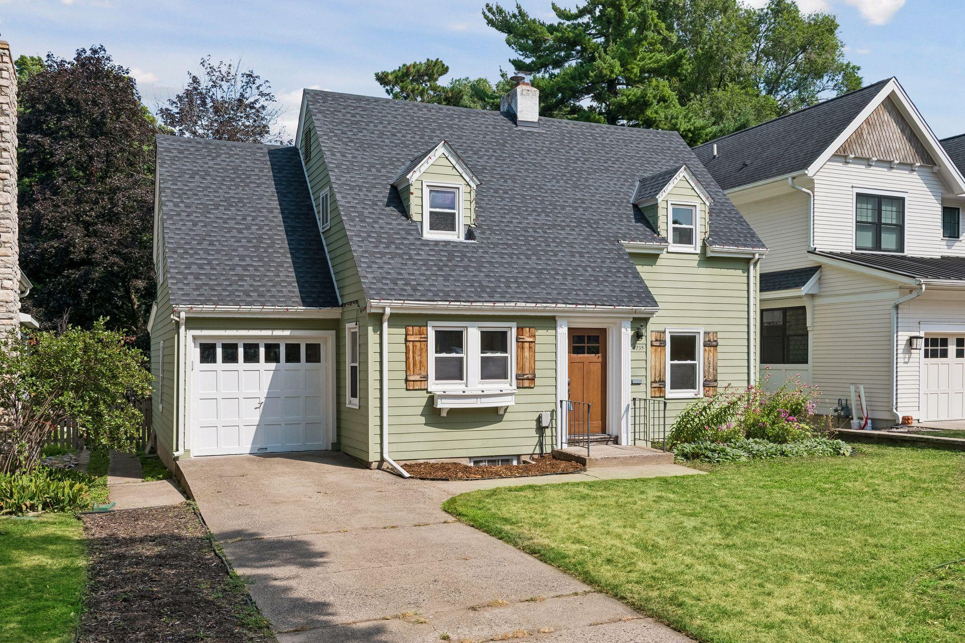 4235 Alden Drive