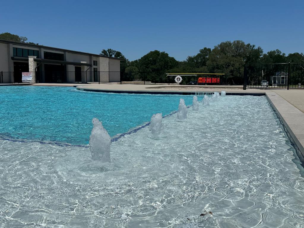 11515 E US Hwy 290 # 94