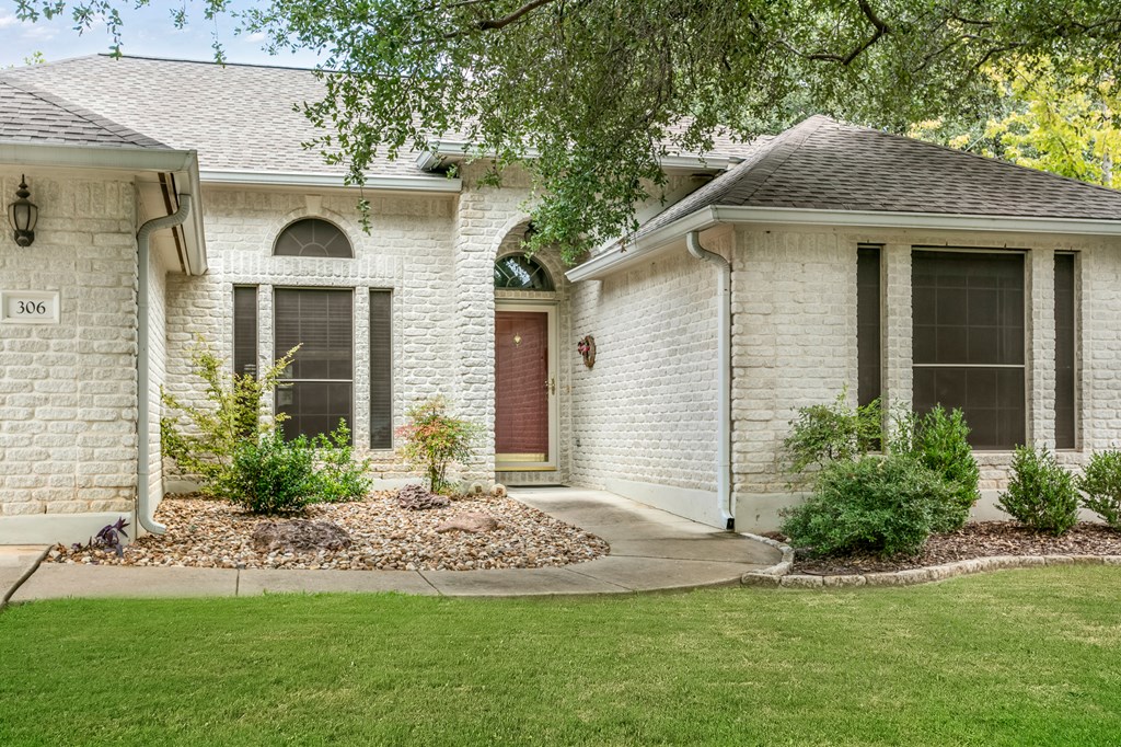 306 Heritage Hills Dr