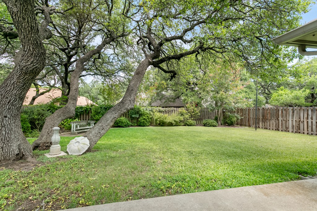 306 Heritage Hills Dr