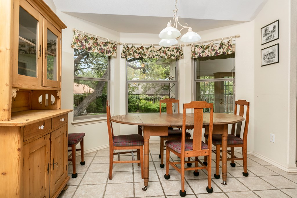 306 Heritage Hills Dr