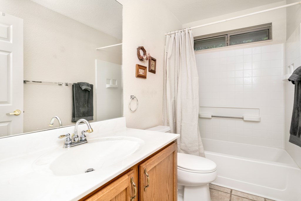 306 Heritage Hills Dr