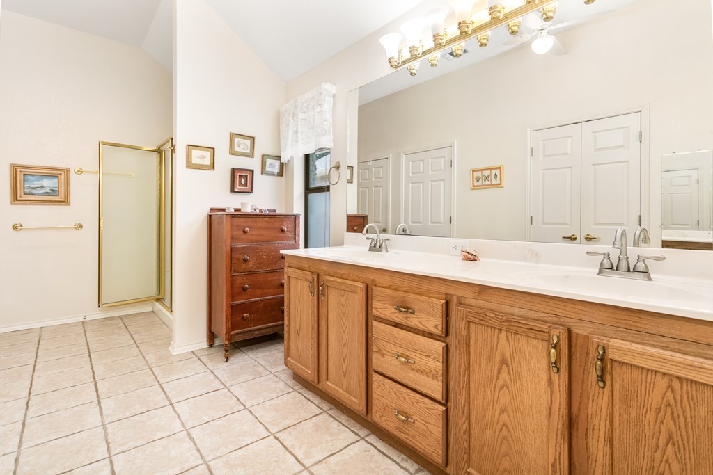 306 Heritage Hills Dr