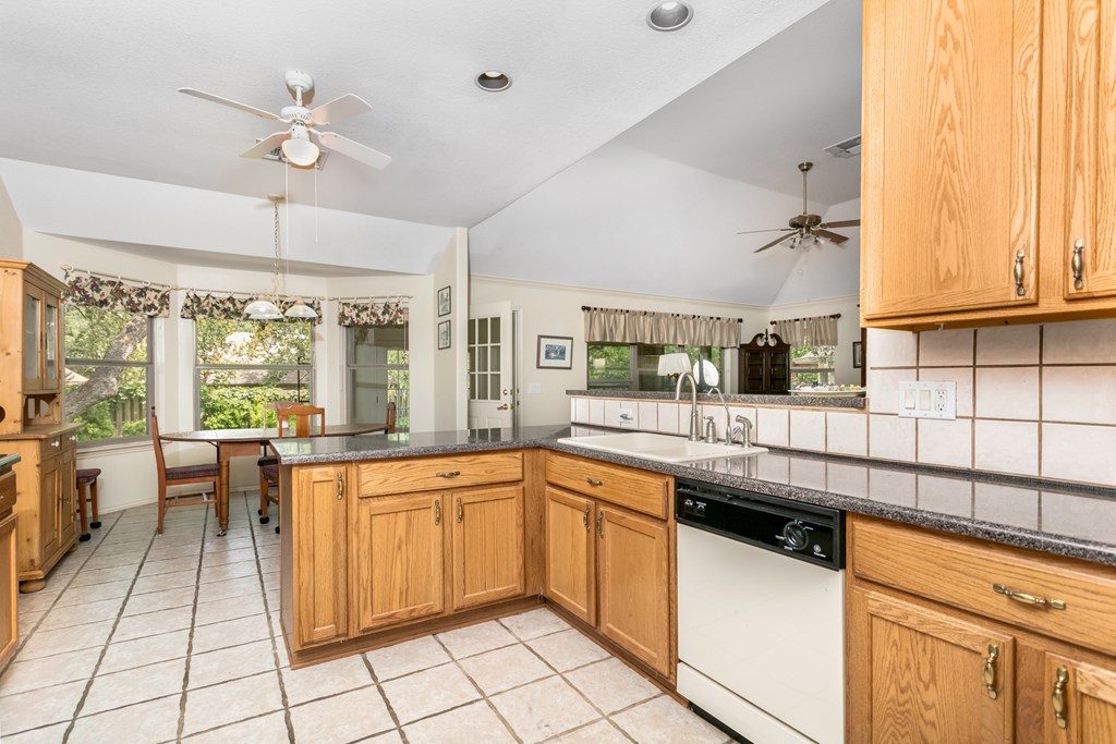 306 Heritage Hills Dr