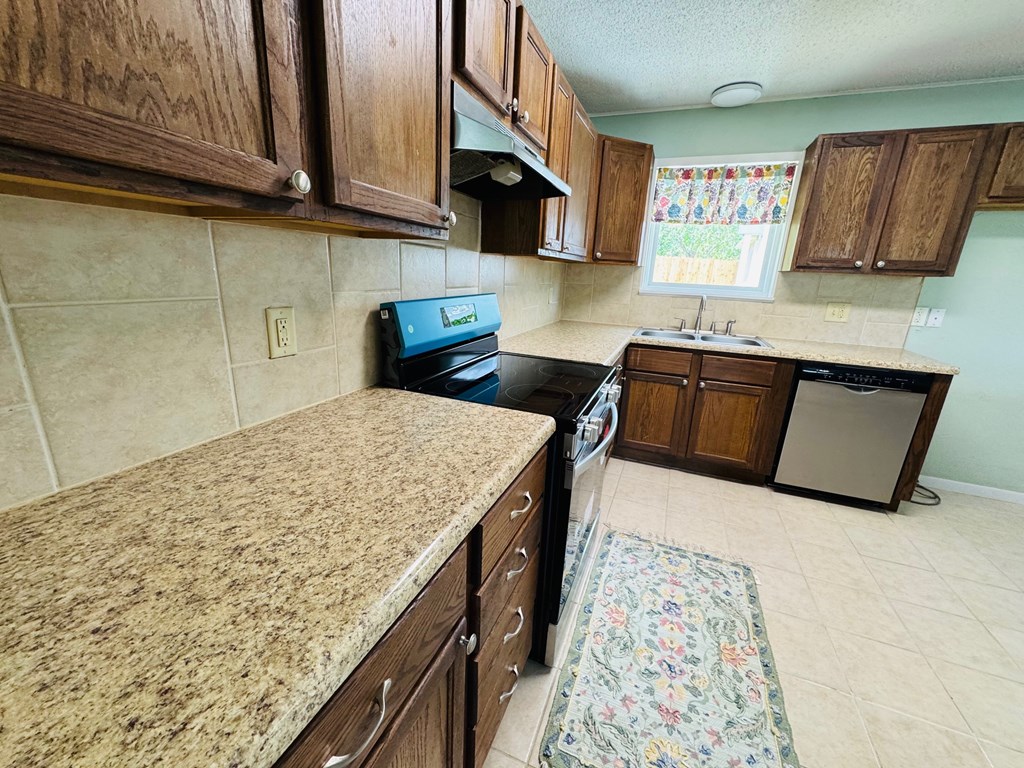 518 Santa Rosa