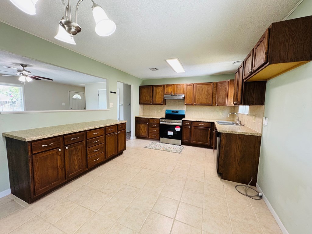 518 Santa Rosa