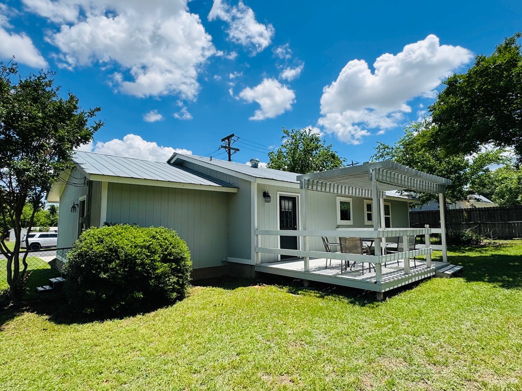 518 Santa Rosa