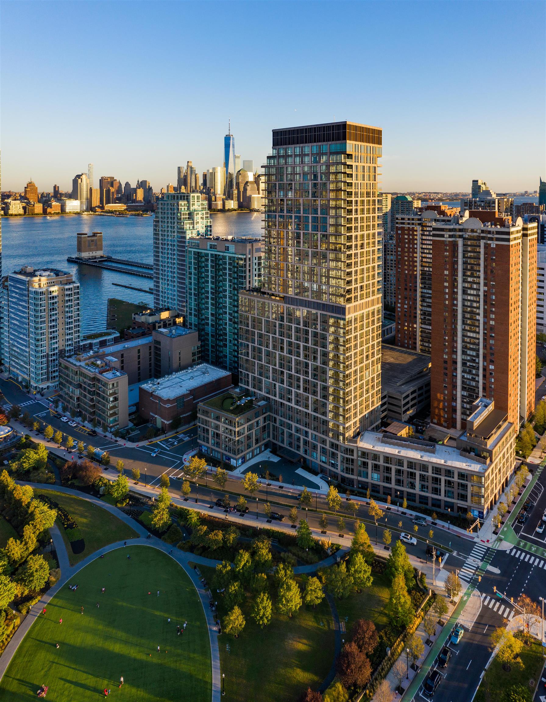 75 PARK LANE SOUTH Unit: 1704