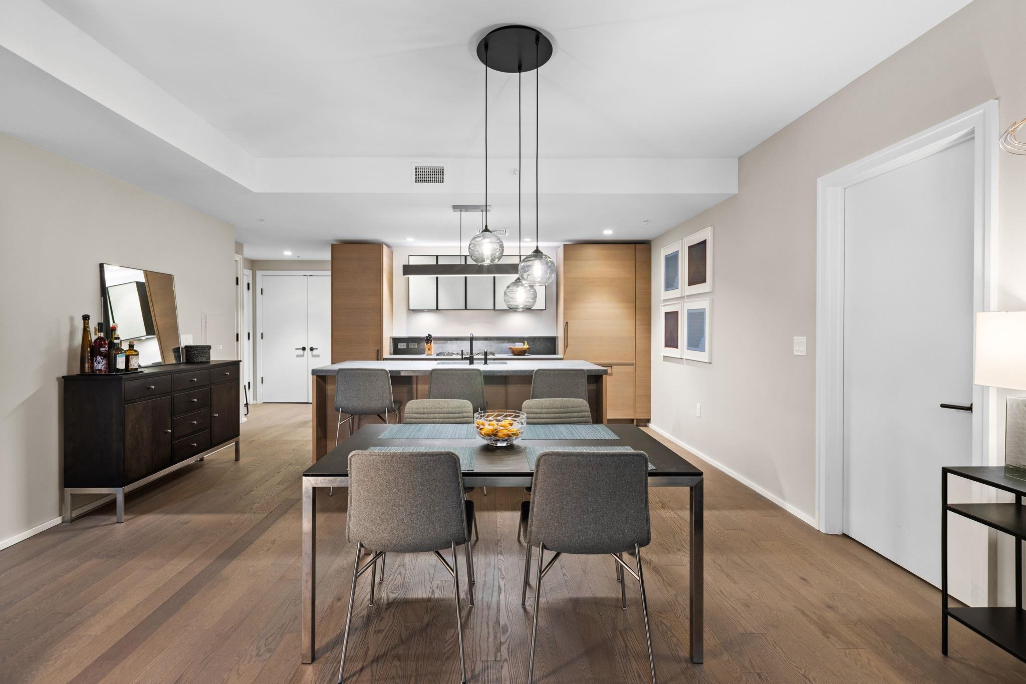 1425 HUDSON ST Unit: 6B