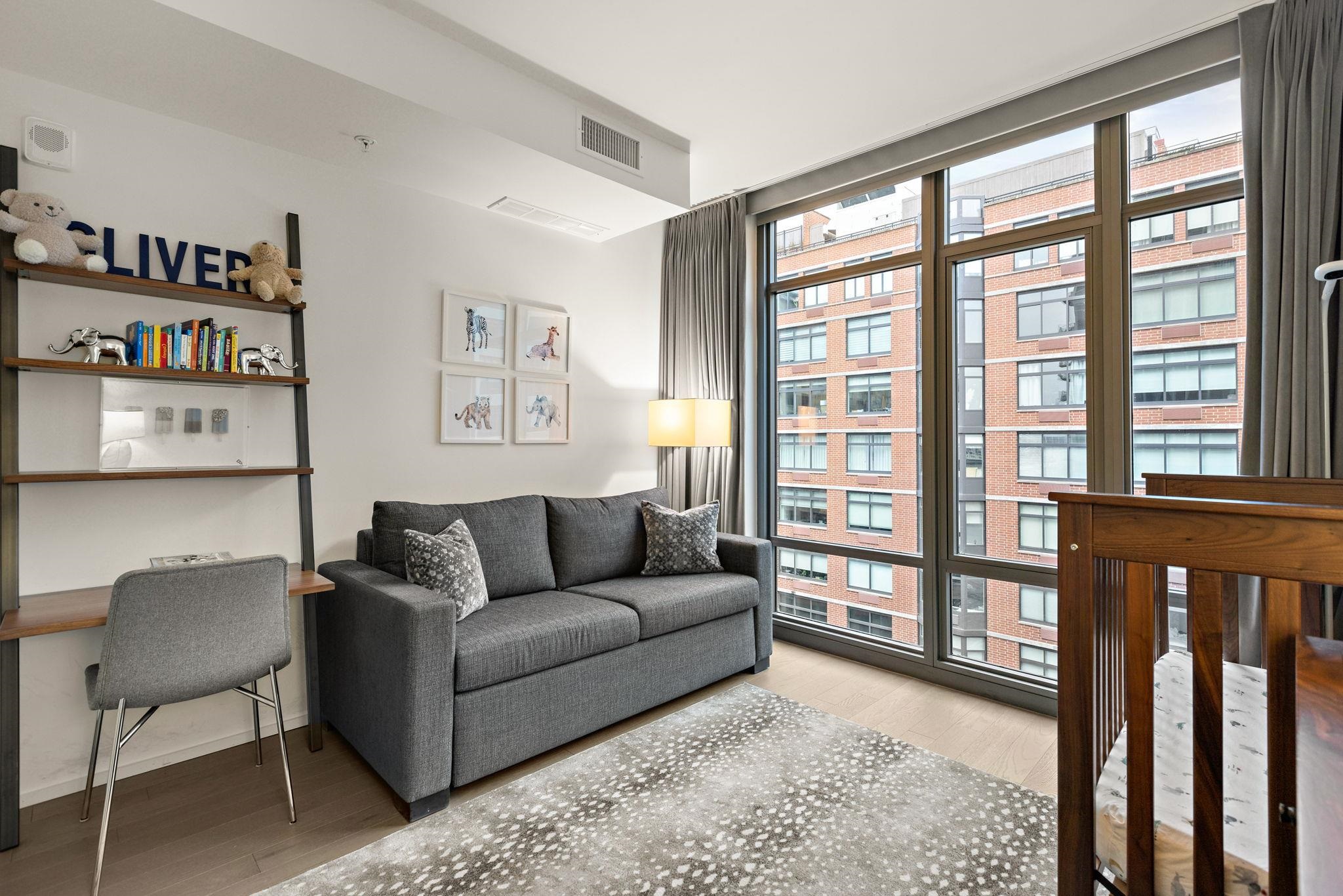 1425 HUDSON ST Unit: 6B