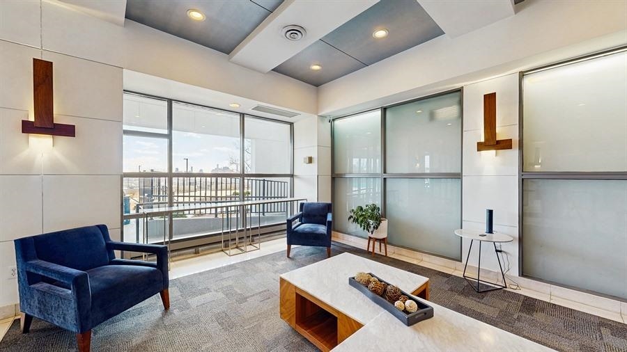 100 MANHATTAN AVE Unit: 1912