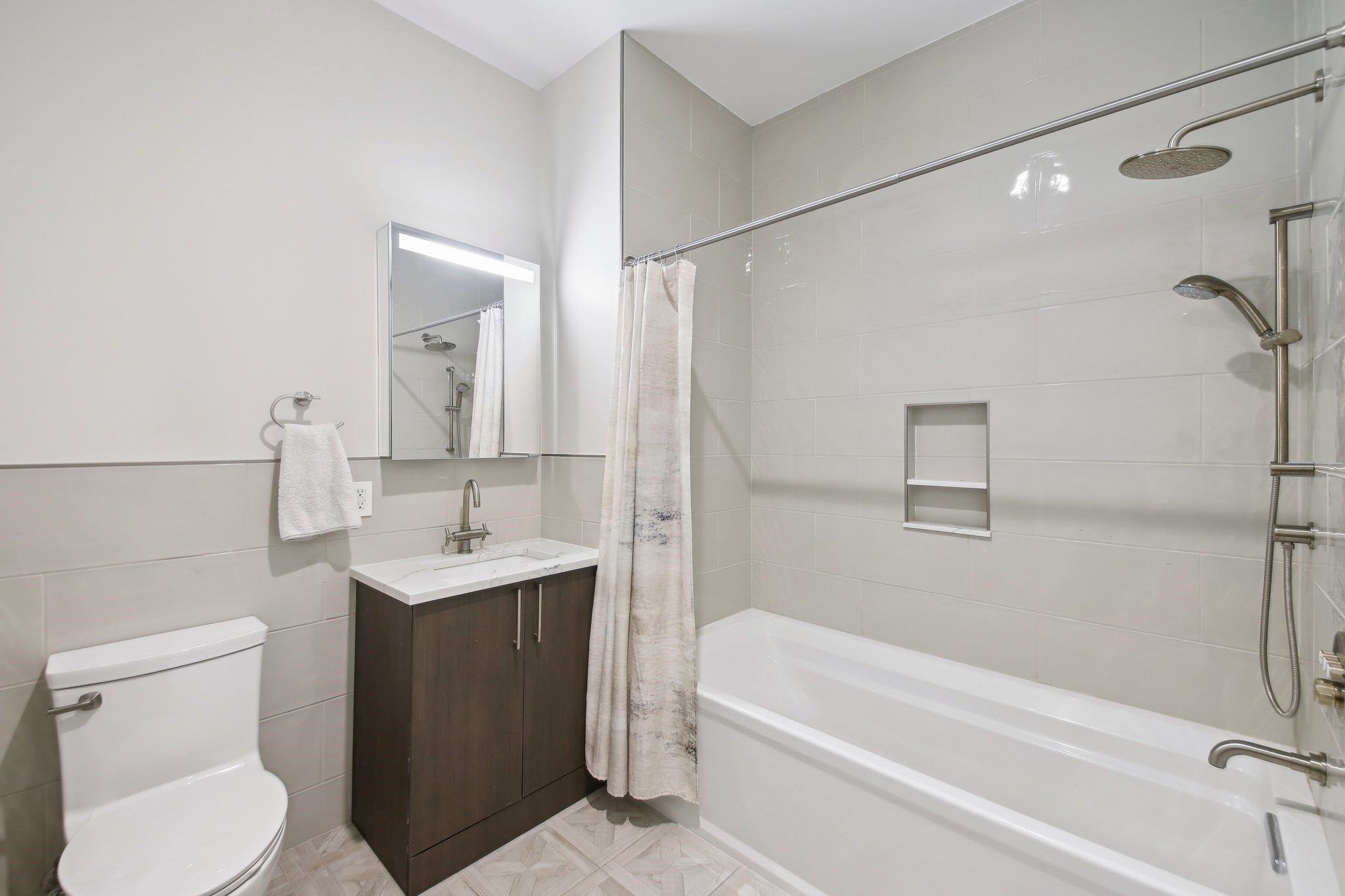 702 HUDSON ST Unit: 1