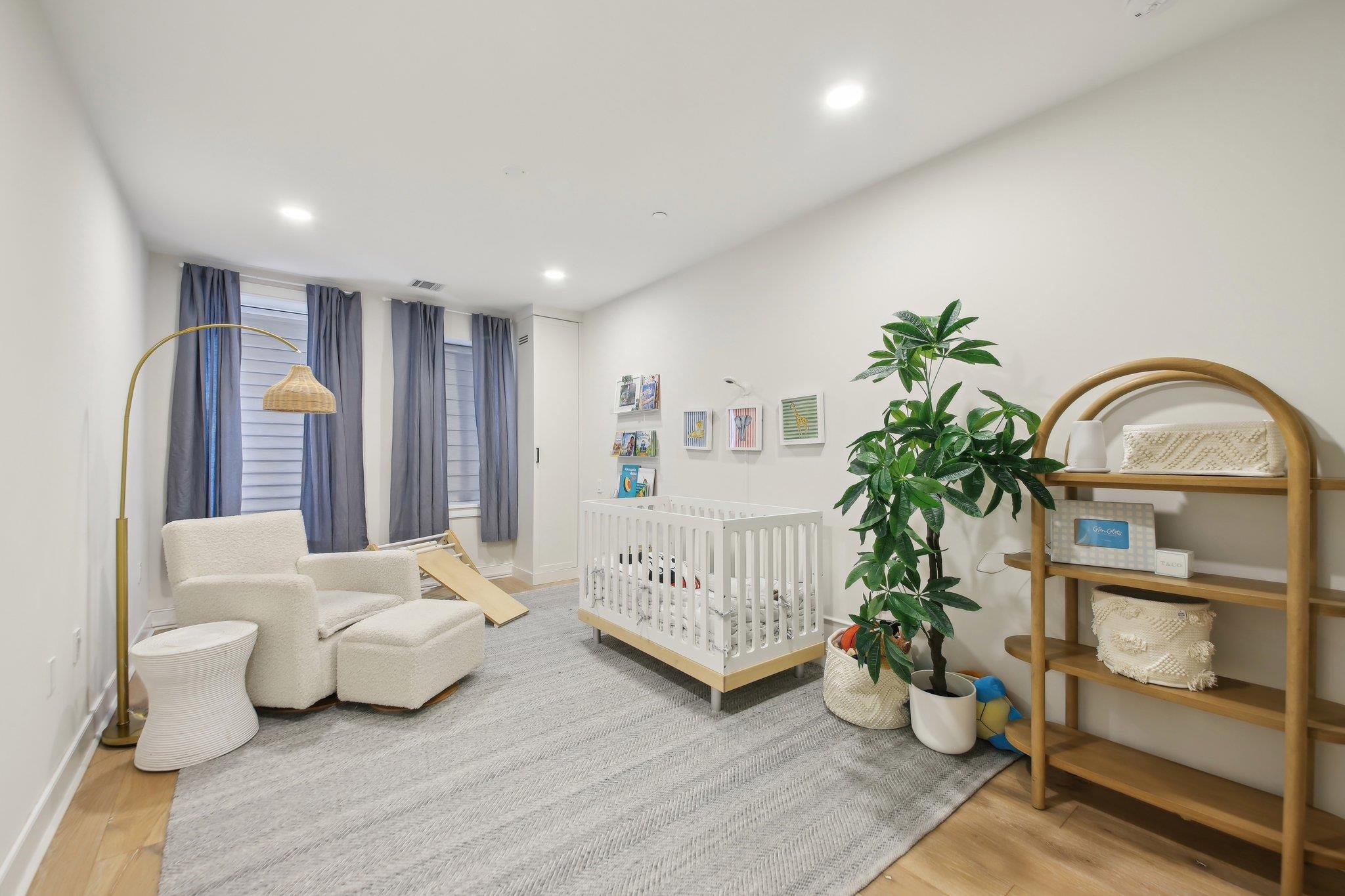 702 HUDSON ST Unit: 1