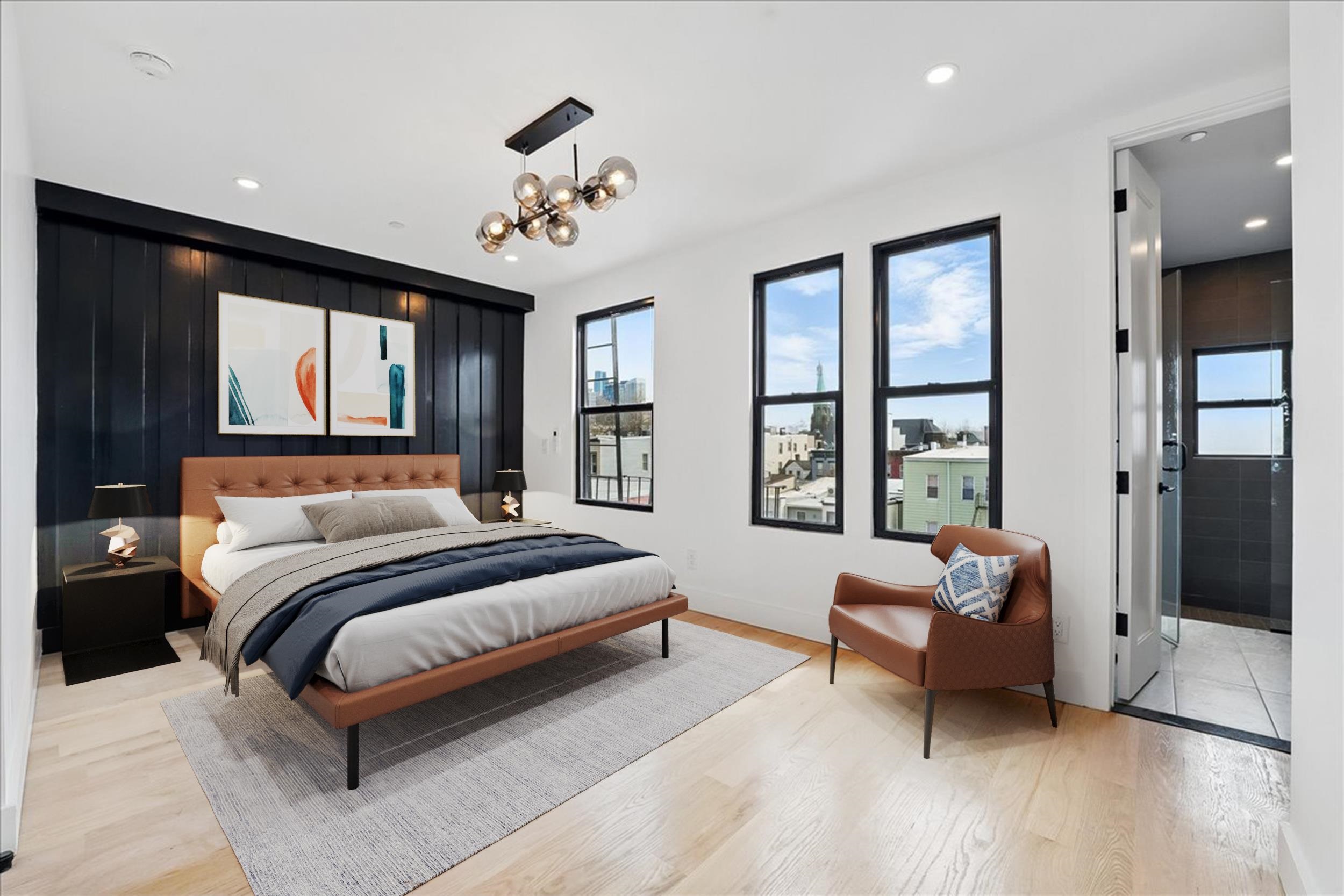 347 PAVONIA AVE Unit: 4