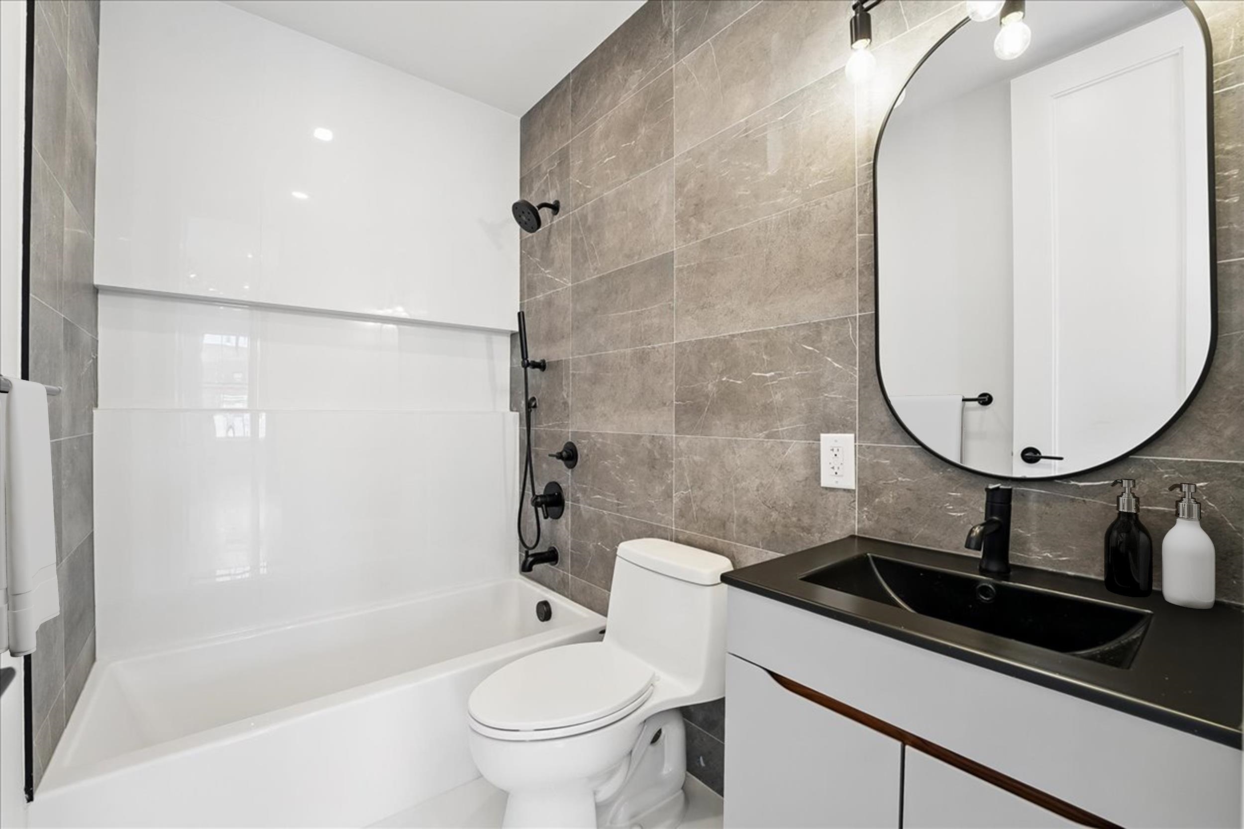 347 PAVONIA AVE Unit: 4