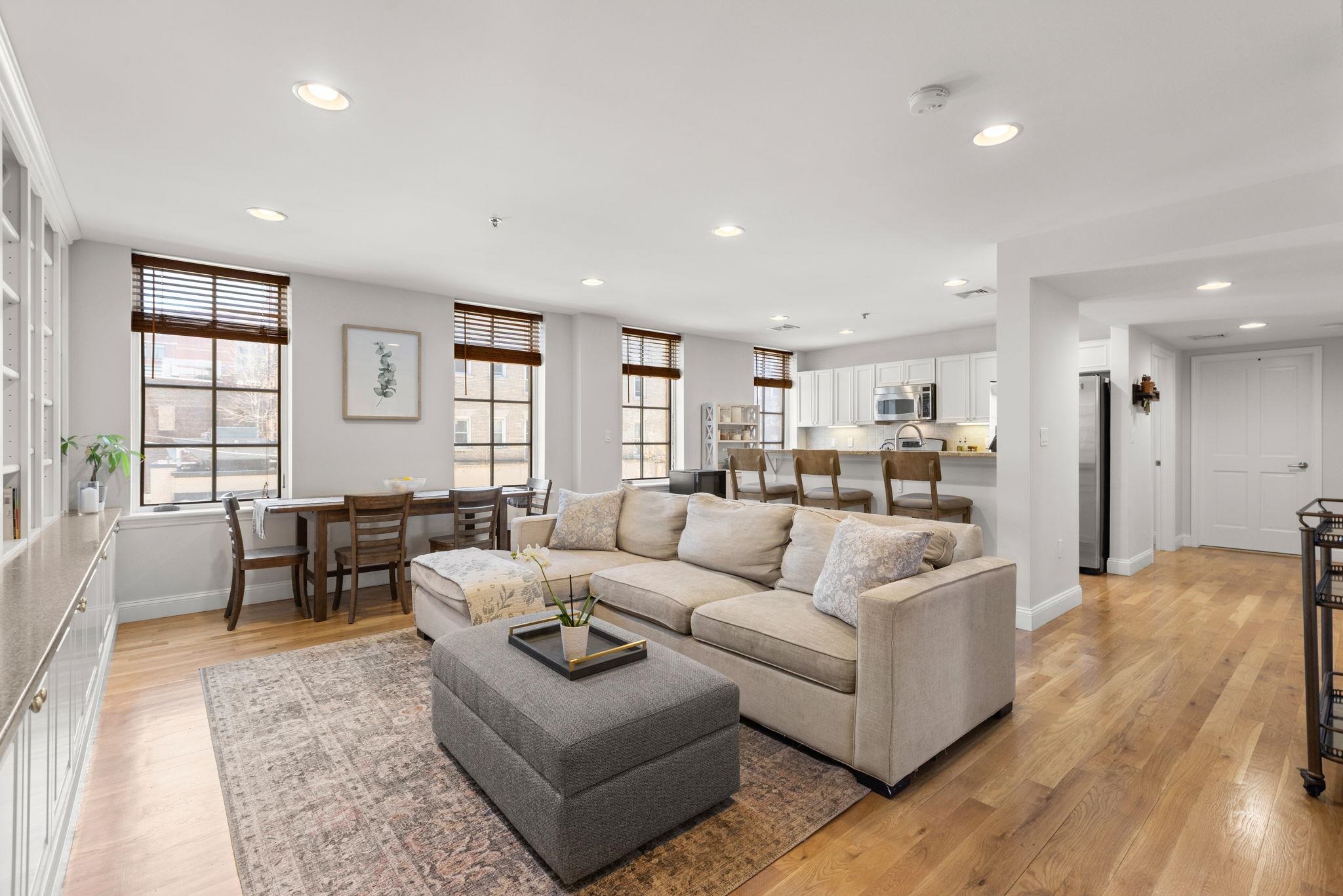 150 14TH ST Unit: 201