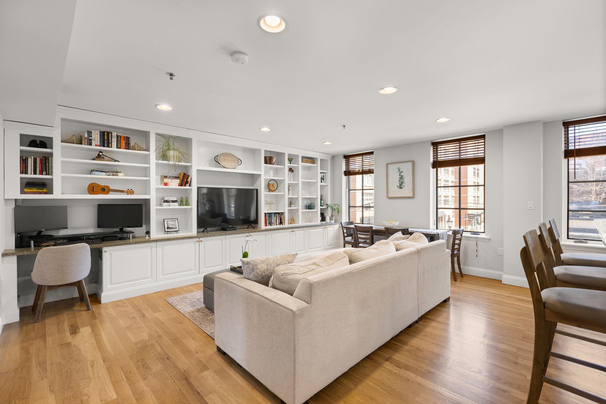 150 14TH ST Unit: 201