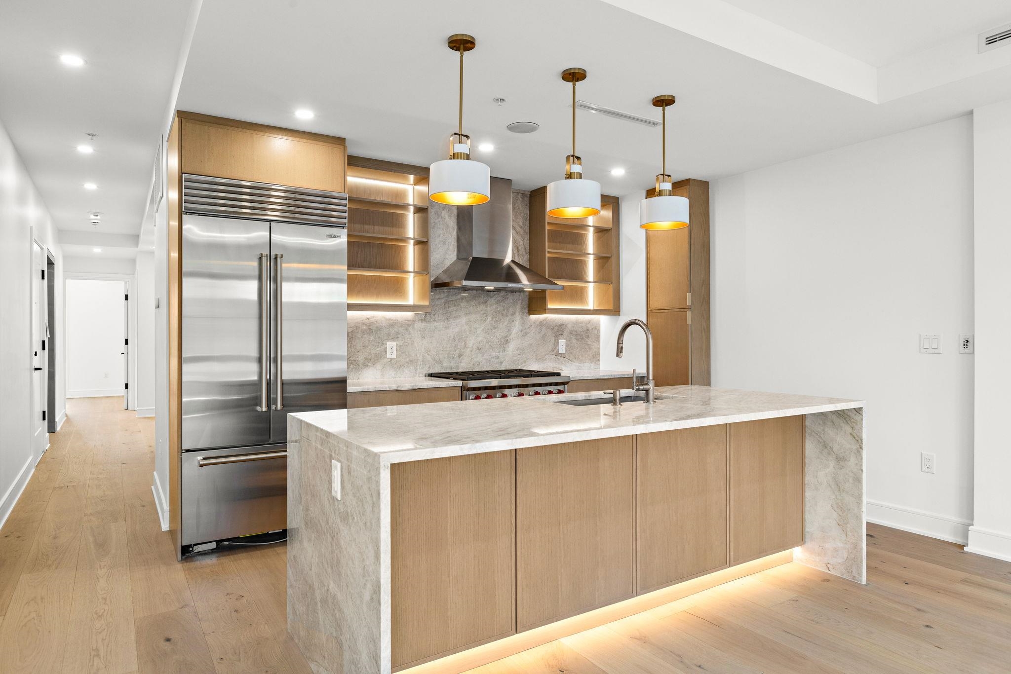 906 PARK AVE Unit: 3