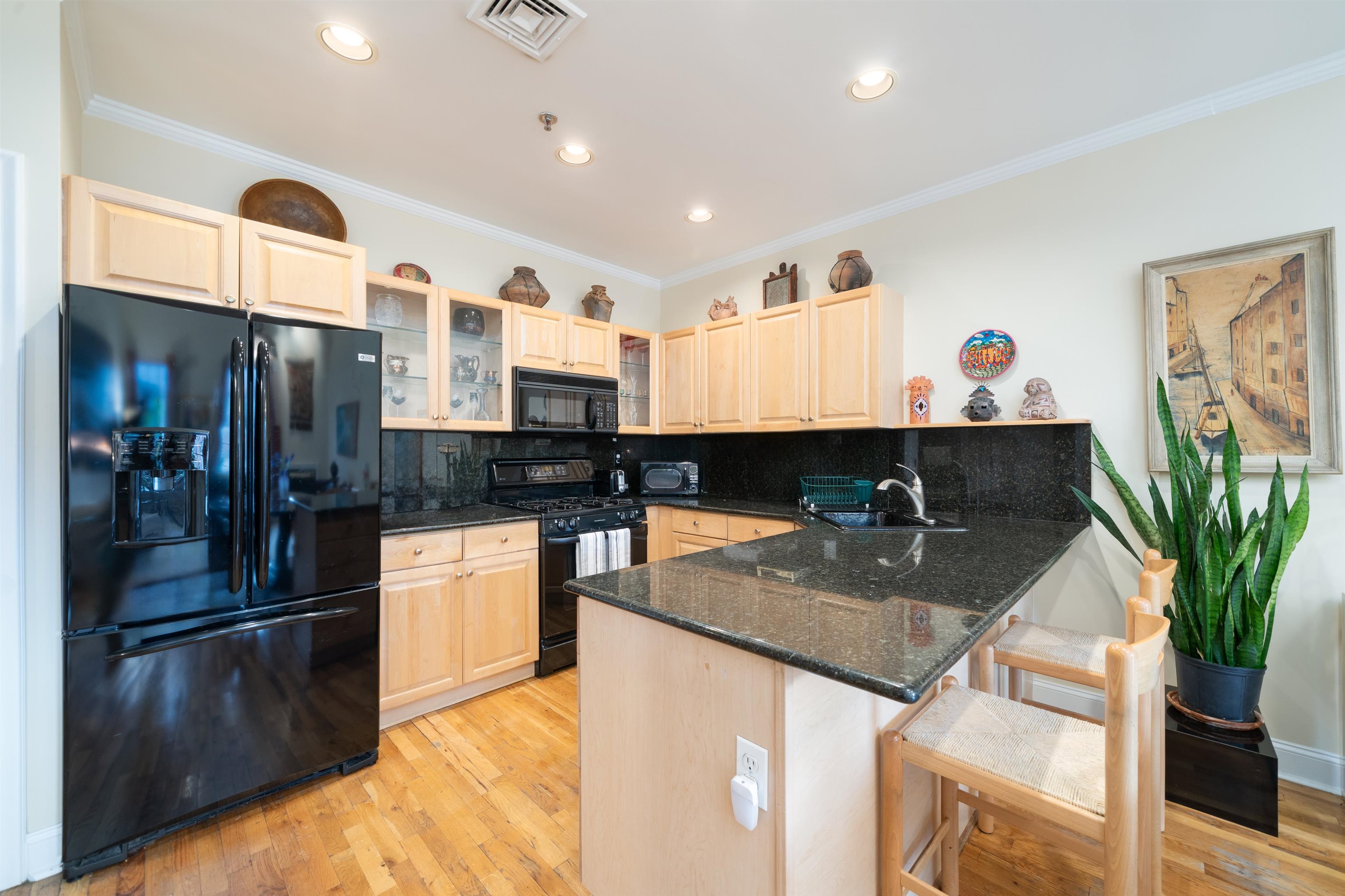 101 PARK AVE Unit: 3A