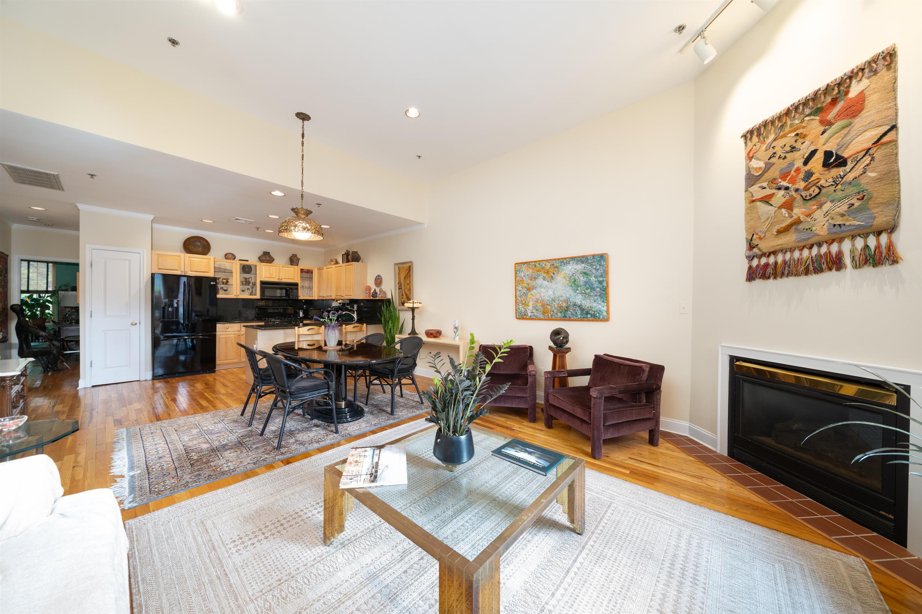 101 PARK AVE Unit: 3A