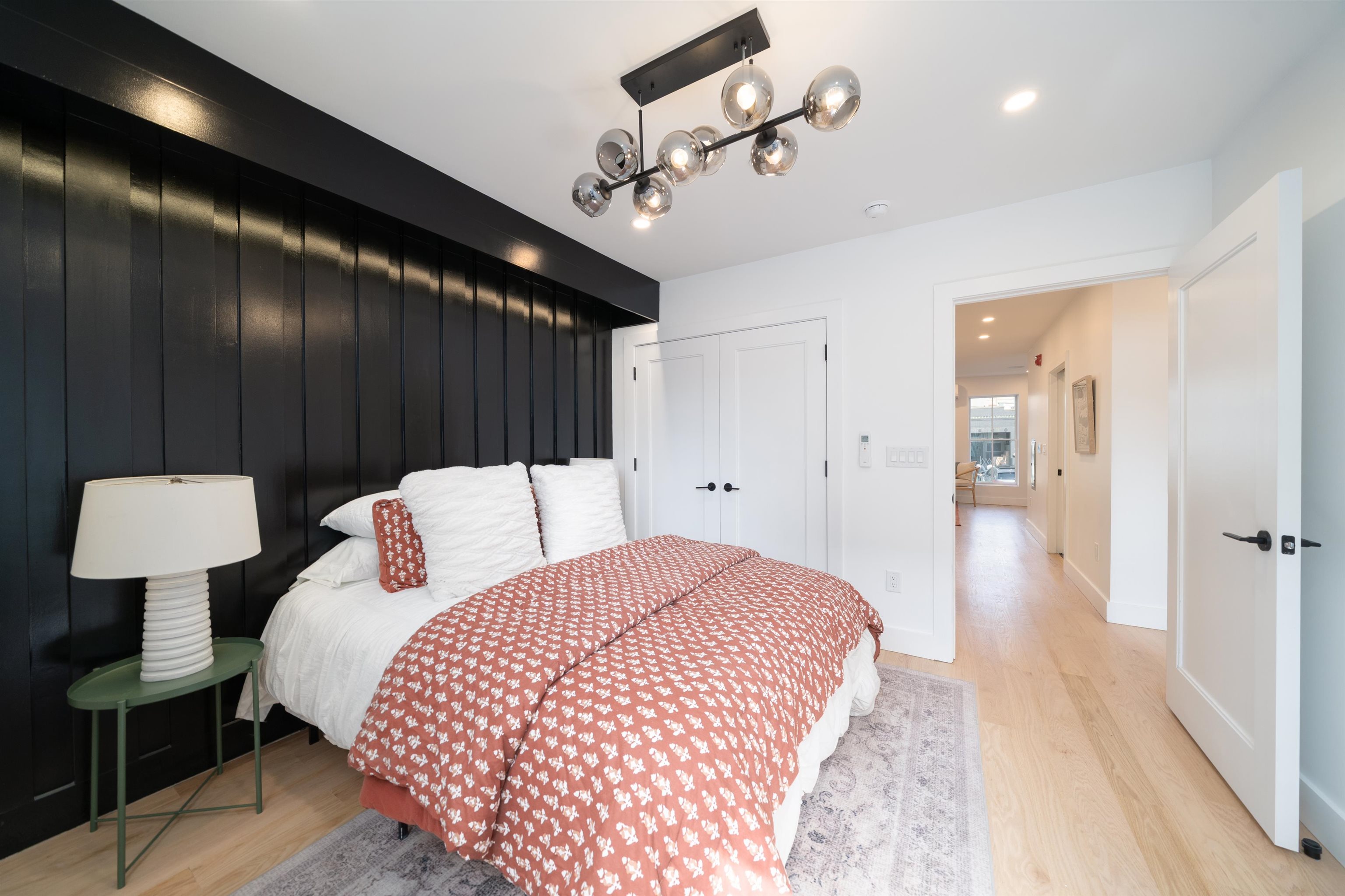 347 PAVONIA AVE Unit: 1