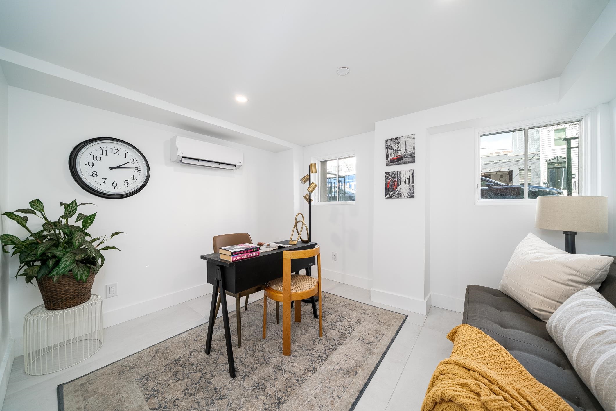 347 PAVONIA AVE Unit: 1