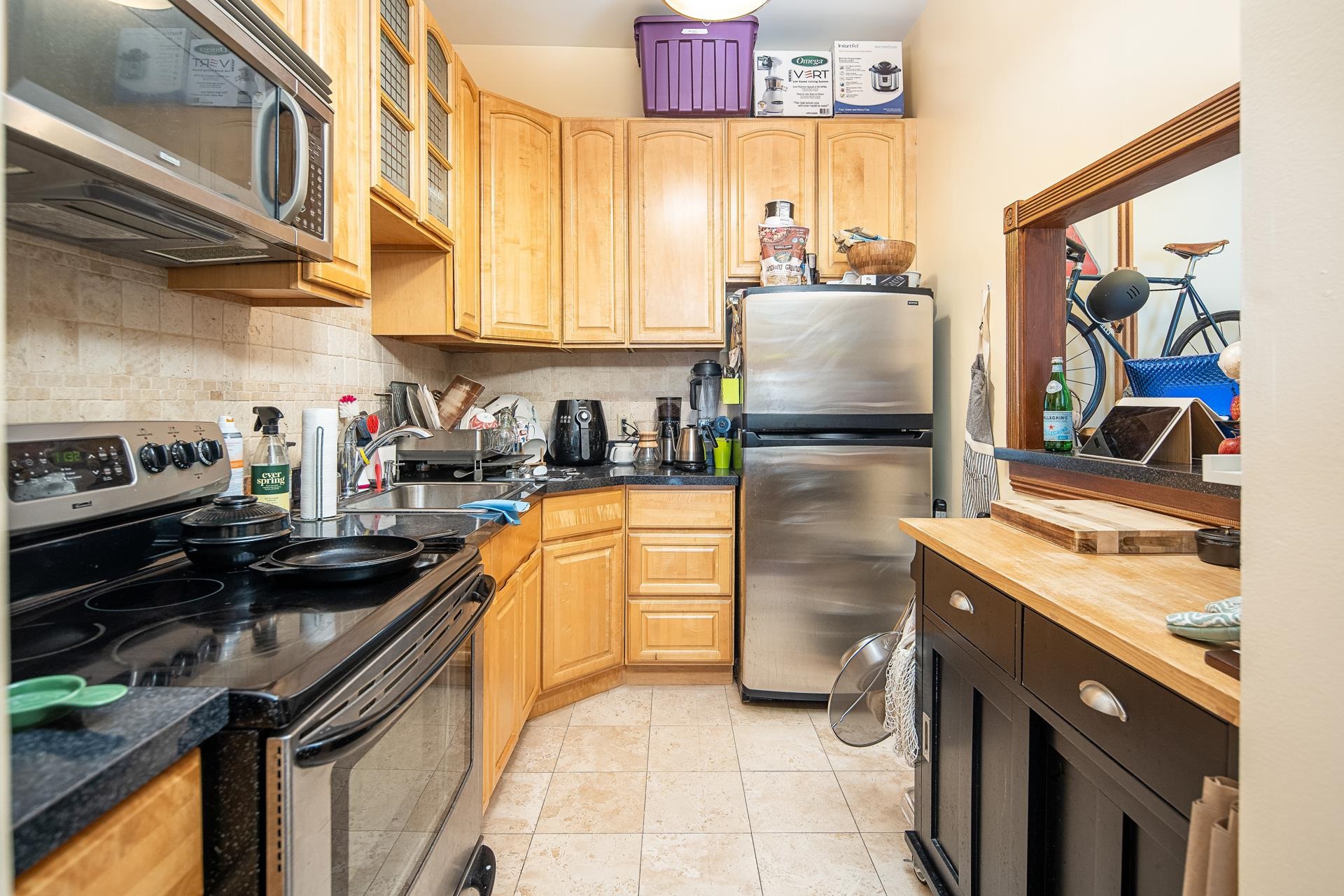 264 9TH ST Unit: 1c