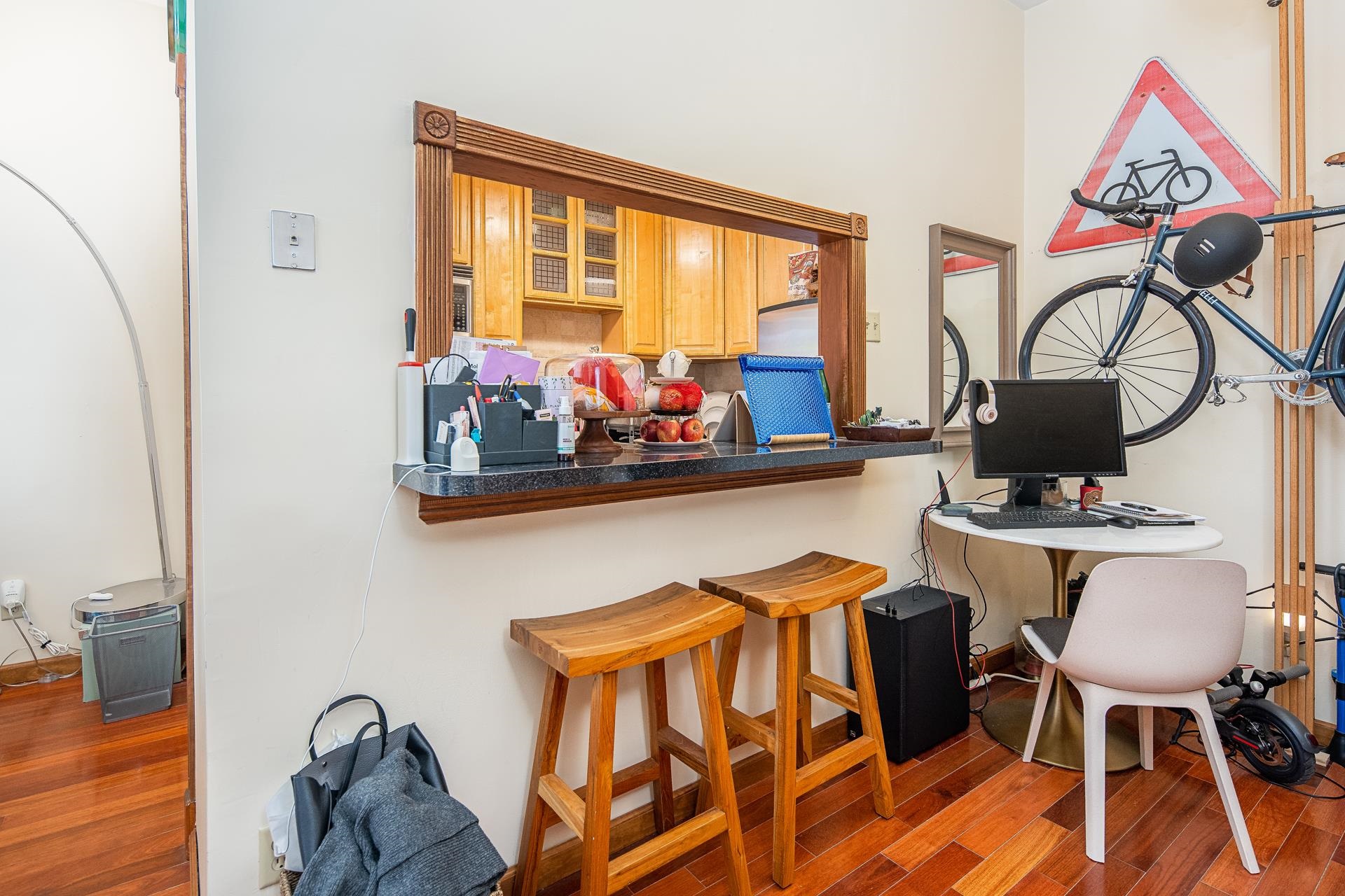 264 9TH ST Unit: 1c