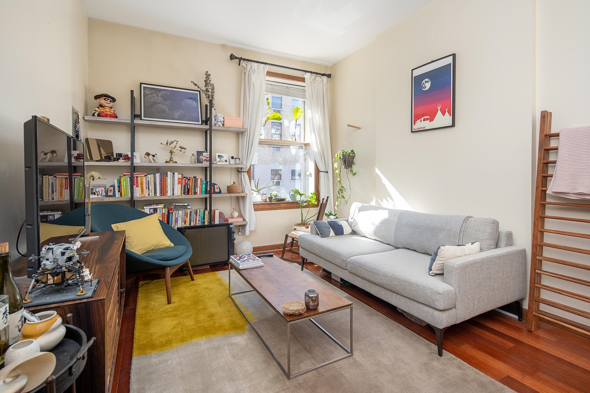 264 9TH ST Unit: 1c