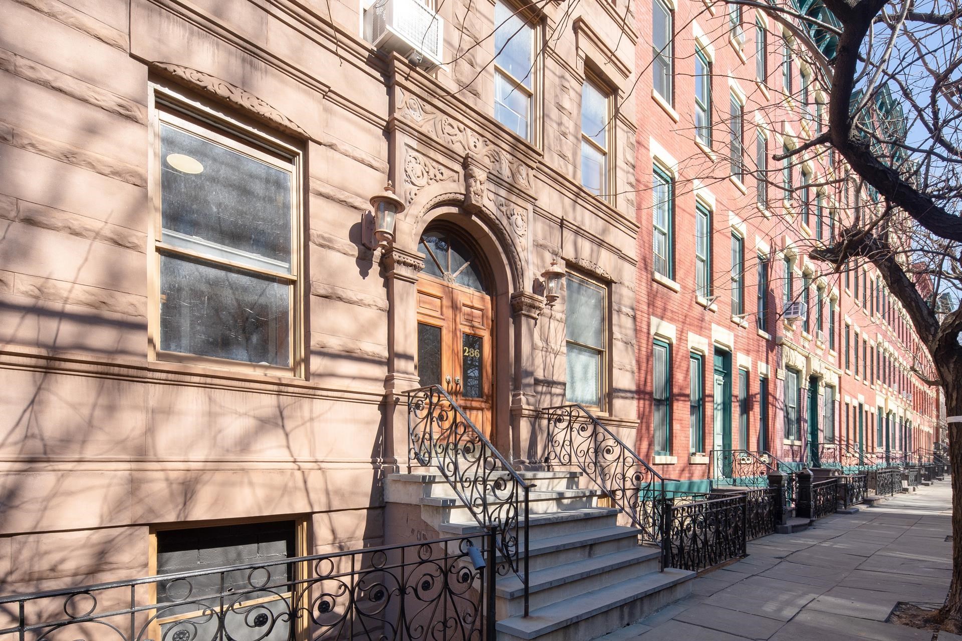 264 9TH ST Unit: 1c