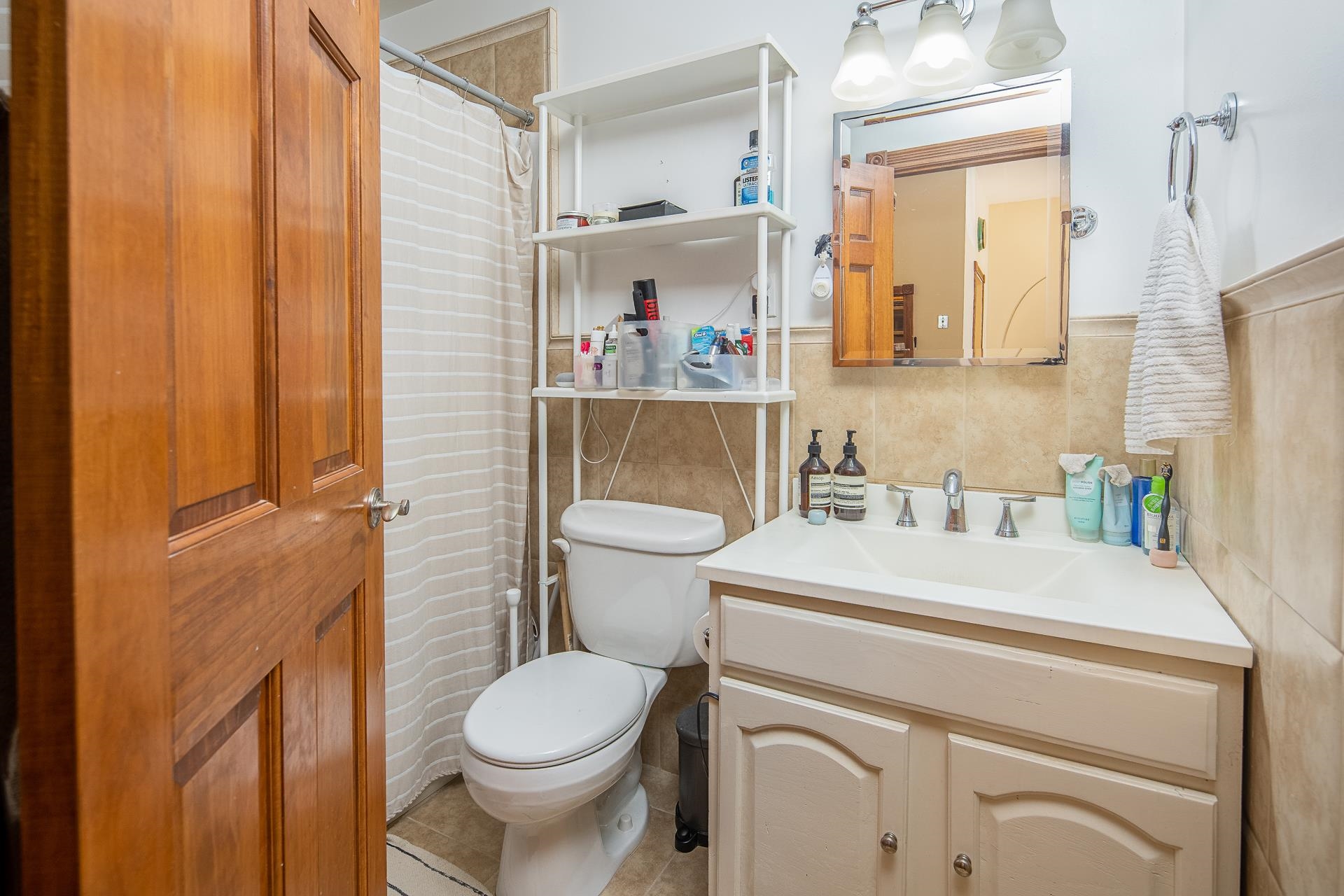 264 9TH ST Unit: 1c